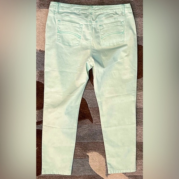 Soft Surroundings Straight Leg Ankle Jeans in Cool Mint Embroidered Pocket - Picture 7 of 8